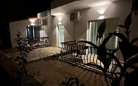 Fiore Rooms 2